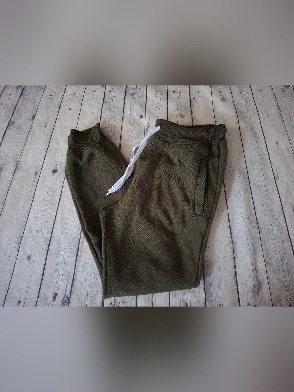 EUC Southpole Olive Green Jogger Sweatpants - Large